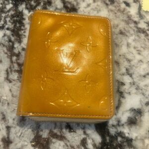 Louis Vuitton Patent Vernis Monogram Compact Zip Wallet - Yellow Gold